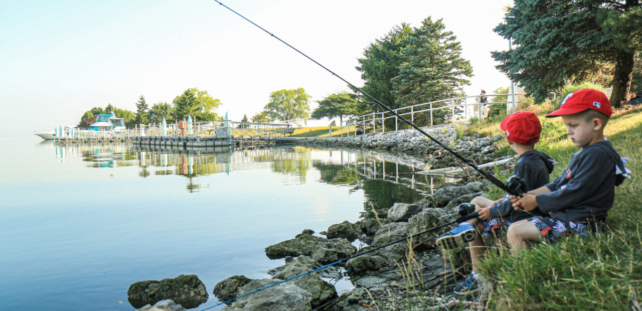 Kids fishing