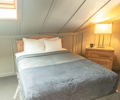 Four bedroom deluxe cabin bedroom